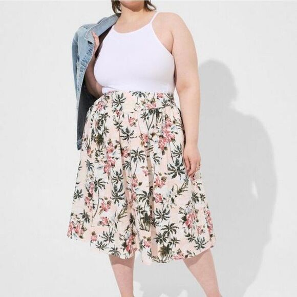 torrid Dresses & Skirts - Torrid Plus Size 14 Midi Poplin High Waist Skirt, Tropic Palm Trees